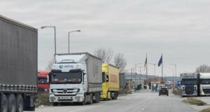 Полицаи от Ямбол и митничари предотвратиха опит за контрабанда на 90 000 къса цигари