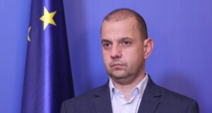 Потвърдено е неколкократно, че животните във Велинград са носители на зараза, заяви изпълнителният директор на БАБХ Светлозар Патарински