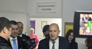 Президентът Румен Радев ще присъства на традиционния благотворителен спектакъл „Българската Коледа“ на 25 декември