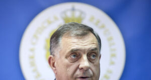 Президентът на босненската Република Сръбска Милорад Додик е приет по спешност в болница в Белград