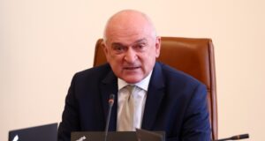 Призовавам политиците в парламента да започнат разговори, които да доведат до избор на председател на НС, каза премиерът Димитър Главчев