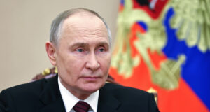 ОБНОВЕНА Путин поднесе съболезнования и извинения на Алиев за катастрофата на азербайджански самолет край Актау, съобщи Кремъл