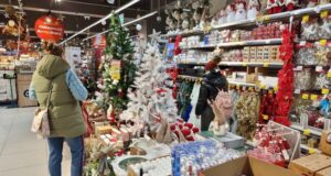 Румънците посрещат най-скъпата Коледа от 20 години насам