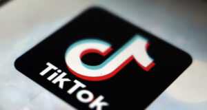 Русия глоби "ТикТок" за неспазване на ограничения на разпространението на информация в страната