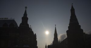 Русия заяви, че е поразила военни цели в Украйна, в отговор на украинска атака със западни ракети