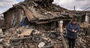 Руска ракета уби трима души и рани още трима в украинската Харковска област