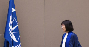 Ръководителят на Международния наказателен съд разкритикува САЩ и Русия заради заплахи и обвинения