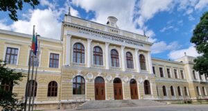 Сградата на търговската гимназия „Димитър Хадживасилев“ в Свищов е номинирана в конкурса „Сграда на годината“