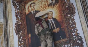 Сирийски бунтовници влязоха в президентския дворец в Дамаск