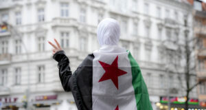 Сирийските бежанци в Германия, вече важна част от трудовия пазар в страната, не бързат да се връщат в родината си