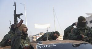 Сирийските бунтовници са поели контрол над град Дараа след споразумение с армията, съобщиха от опозицията