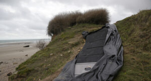 Трима мигранти загинаха в опит да преминат през Ламанша