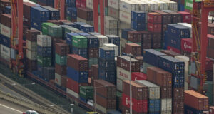 Търговският дефицит на САЩ се свива до 73,8 милиарда долара през октомври заради спад на вноса