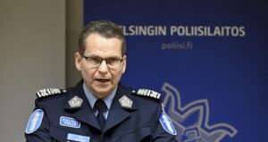 Финландия подозира танкер от руския "сенчест флот", че е прекъснал кабел до Естония