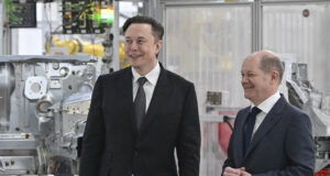 Шолц отхвърли твърдението на Мъск, че само крайнодясна партия може "да спаси Германия"