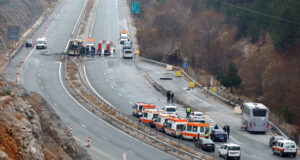 Агенция "Пътна инфраструктура" носи частична вина за катастрофата на автомагистрала „Струма“ от 2021 г., реши Окръжният съд в Перник