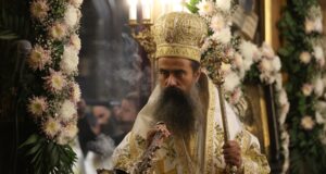 Албанският архиепископ Анастасий беше изключителна и светла личност за Православната църква, казва патриарх Даниил по повод кончината на духовника