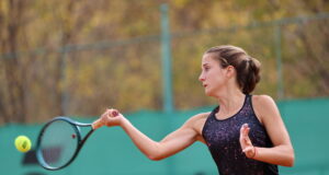 Александър Василев и Росица Денчева започнаха с победи на турнира от категория J300 в Траралгон