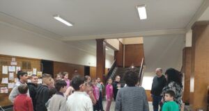 В Окръжен съд – Стара Загора откриха изложба с рисунки от ученици