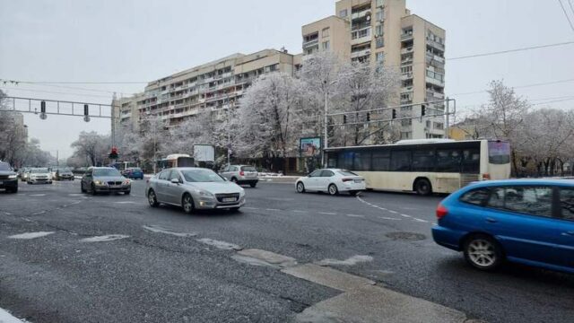 В Пловдив през нощта обработваха мостове и булеварди срещу замръзване