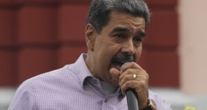 Венецуелският президент Мадуро заяви, че двама американски граждани са били арестувани заедно с група наемници