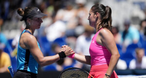 Виктория Томова отпадна в първия кръг на Откритото първенство на Австралия по тенис