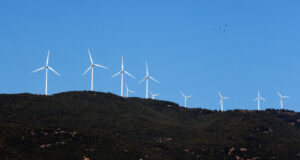 Делът на електрическата енергия от вятърни централи в Европа за последните 24 часа е 7 процента
