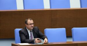 ДОПЪЛНЕНА
                                                                                                Министър Иван Иванов съобщи, че е възложил на "Български ВиК холдинг" да бъде извършен анализ на инвестиционните програми на ВиК операторите и техните бизнес планове