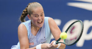 Защитаващата титлата си Елена Остапенко тръгна с успех на турнира по тенис в Аделаида