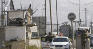 Израелски войник бе леко ранен при атака с кола на окупирания Западен бряг