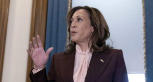 Камала Харис отмени последното си пътуване в качеството на вицепрезидент на САЩ заради пожарите в Калифорния