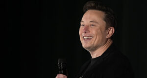 Китайският вицепрезидент се срещна с Илон Мъск преди церемонията по встъпване на длъжност на Тръмп