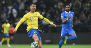 Кристиано Роналдо задмина Александър Митрович и Карим Бензема след нови два гола за Ал Насър