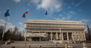 МВнР излезе с изявление, в което осъди вандалска проява срещу паметен знак на мястото, където се е издигала синагогата в Кърджали