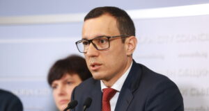 Мнозинството в Столичния общински съвет казва “не искаме прозрачност и не искаме прогрес за софиянци”, написа Васил Терзиев след заседанието на съветниците