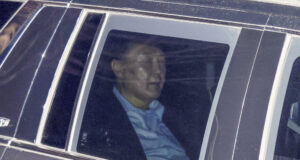 ОБЗОР
                                                                                                Южнокорейски съд удължи срока за задържане на президента на страната Юн Сук-йол след историческия му арест