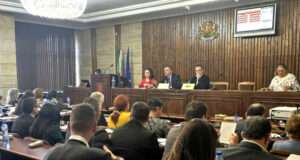 Общинските съветници в Добрич приеха годишен отчет за дейността на Местната комисия за борба срещу противообществените прояви на малолетните