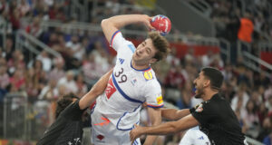 Отборите на Франция и Хърватия са първите полуфиналисти на Световното първенство по хандбал за мъже