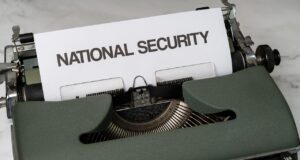 Тайни служби, строго секретно, национална сигурност