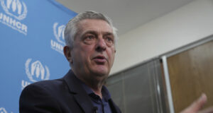 Почти 30 процента от сирийските бежанци в Близкия изток искат да се върнат в страната си скоро