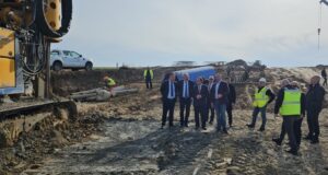 Проектът за магистралата Русе - Велико Търново ще претърпи промени, но към момента не е заплашен, заяви министър Иван Иванов