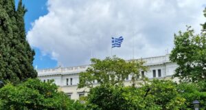 Първото гласуване за нов президент на Гърция ще бъде днес в парламента в Атина