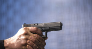 РАЗШИРЕНА
                                                                                                Двама съдии от Върховния съд на Иран са били застреляни в Техеран