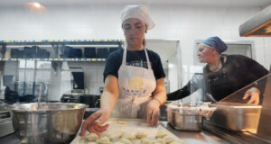 Румъния не успява да задържи чуждестранните работници: от 100 000 души, 65 000 са напуснали страната