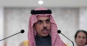 Саудитският външен министър посети Ливан - първата визита на висш саудитски представител в страната от 15 години