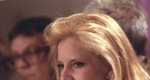 Силви Вартан ще се отдаде на семейството, след като днес изнесе в Париж последния си концерт