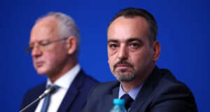 Социалните партньори предупреждават за национален протест на 15 януари, ако няма незабавно решение за продължаване на компенсациите за тока за бизнеса, съобщи БСК