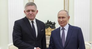 Спирането на преноса на газ през Украйна ще има "драстично въздействие" върху ЕС, заяви словашкият премиер