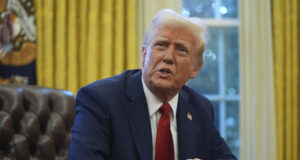 Тръмп иска да депортира членове на венецуелска престъпна банда в Салвадор, съобщава "Блумбърг нюз"