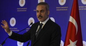 Турският министър на външните работи Хакан Фидан подсказа за възможна операция на турските сили срещу кюрдските образувания в Сирия